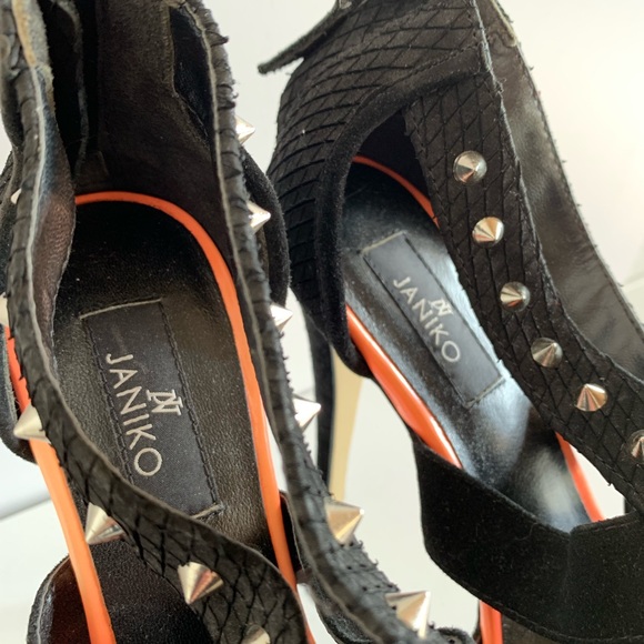 Janiko Designer Peeptoe Spiked Platform Heels - Picture 5 of 8